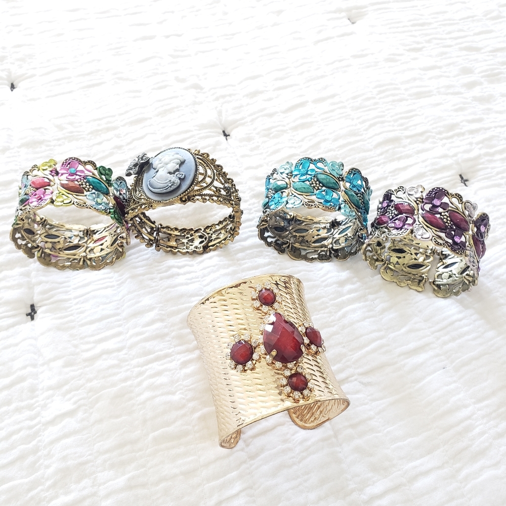Set of 5 Cuff Bracelets